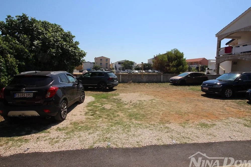 apartmanska kuća s 4 apartmana i građevinskom parcelom 60 met.do mora. - slika 27