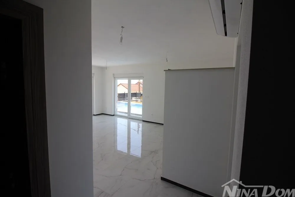 novogradnja , villa s bazenom - slika 21