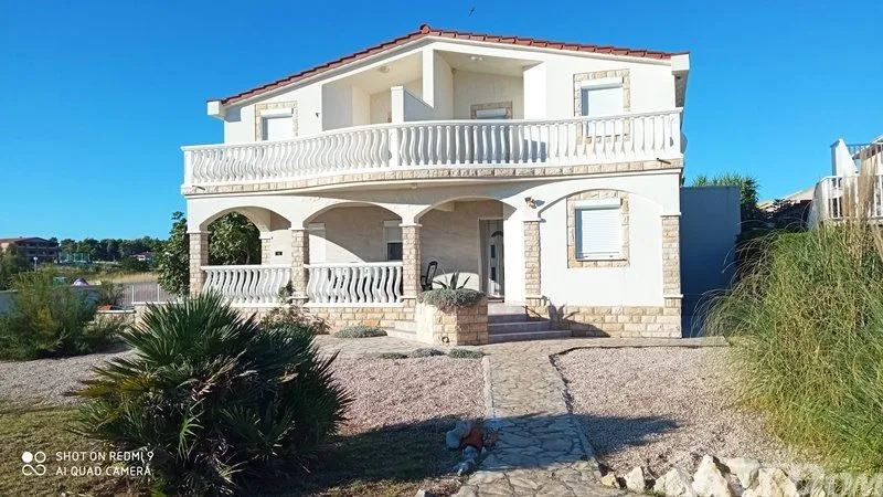 kuća vir prvi red do mora 3 stana - slika 21