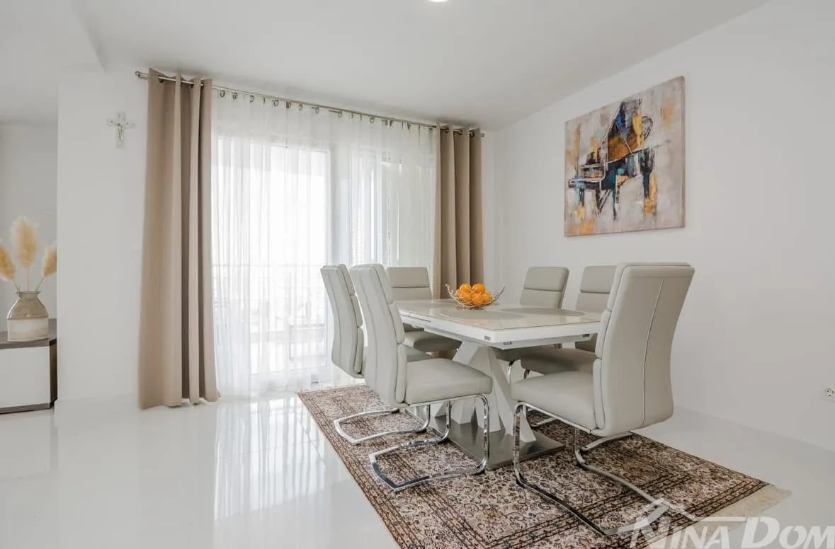 apartmanska kuća s tri stambene jedinice, kompletno opremljene. - slika 24