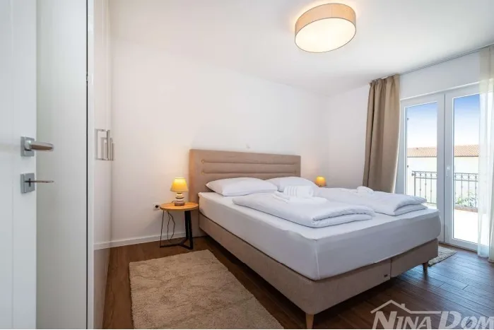 luksuzna kamena villa s bazenom - privlaka, 200 metara od mora - slika 12