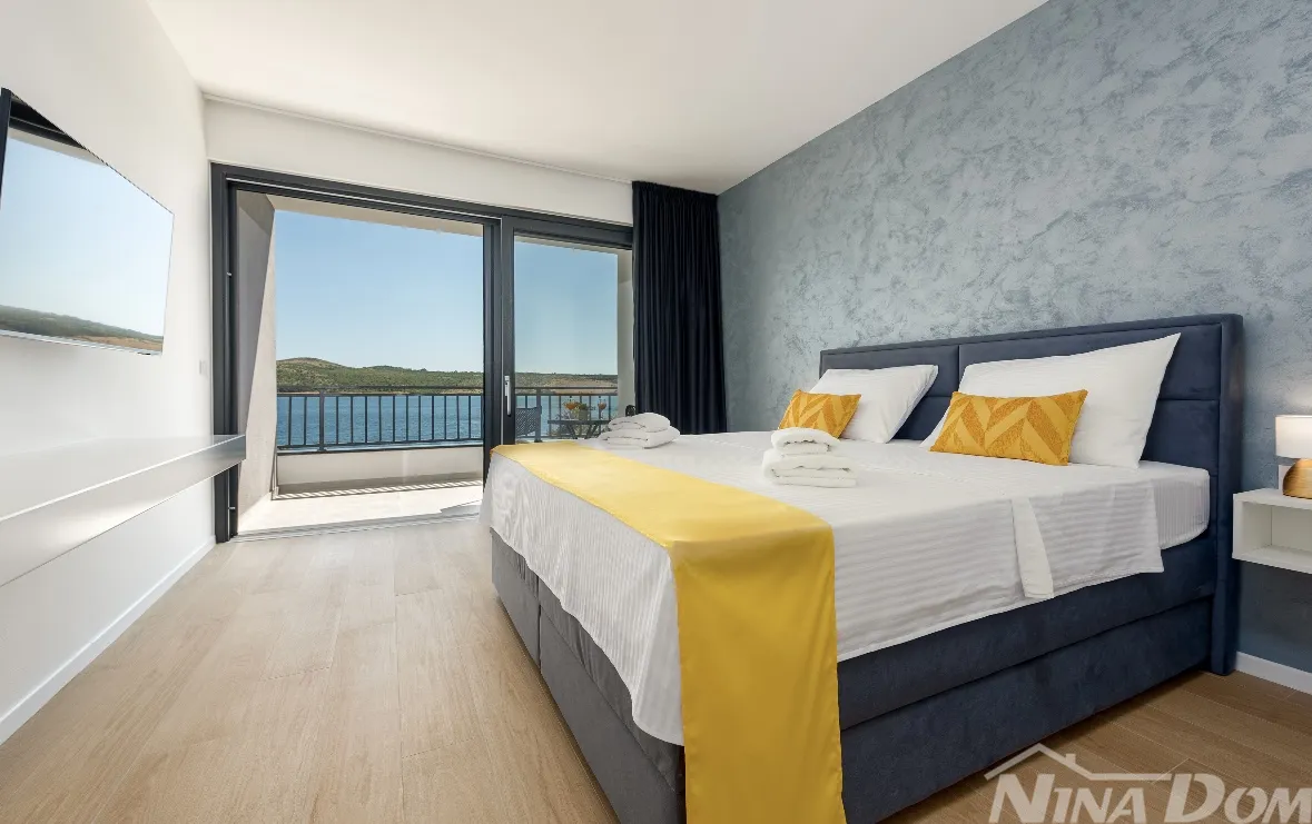 luksuzna villa u 1. redu do mora – posedarje, zadar - slika 11