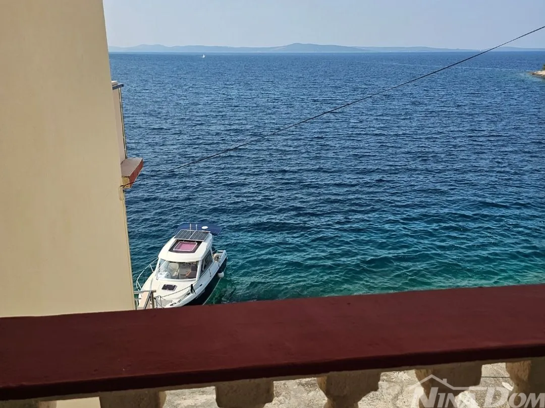 prvi red apartmanska kuća savar dugi otok - slika 24