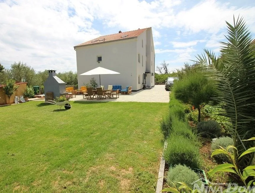 apartmanska kuća novogradnja - slika 2