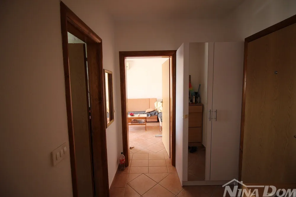 blizina jadro plaže, 1 kat, jednosobni apartman - slika 2