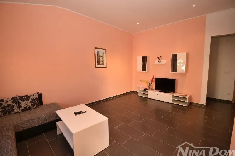 apartmani s bazenom za turističke namjene - slika 18