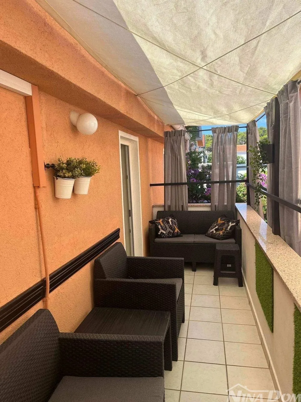 apartmanska kuća s 4 apartmana i građevinskom parcelom 60 met.do mora. - slika 20