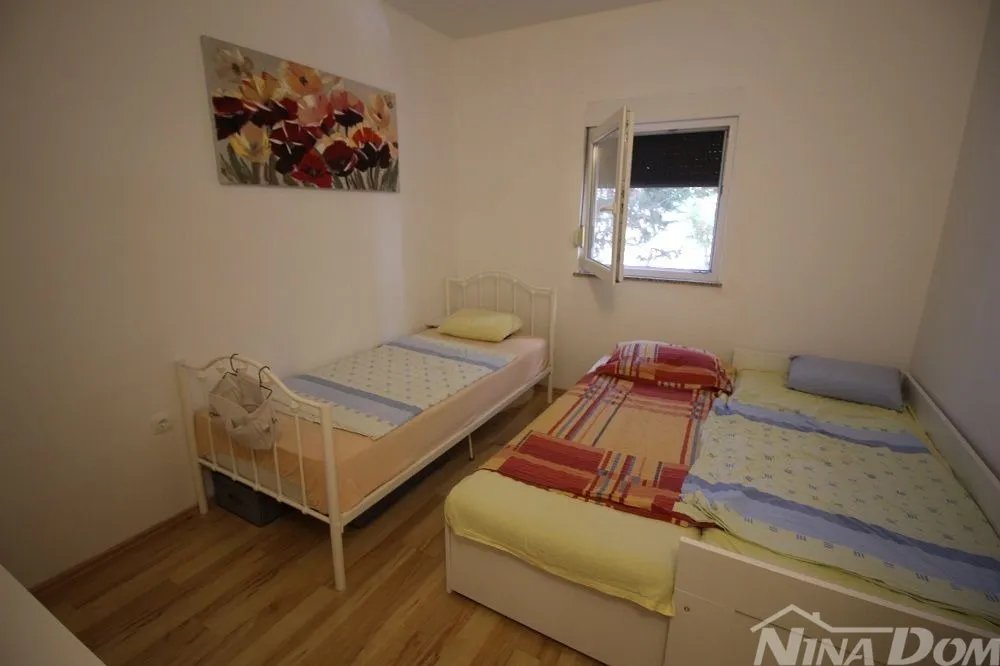 samostojeća nekretnina s prostranom okućnicom - slika 7