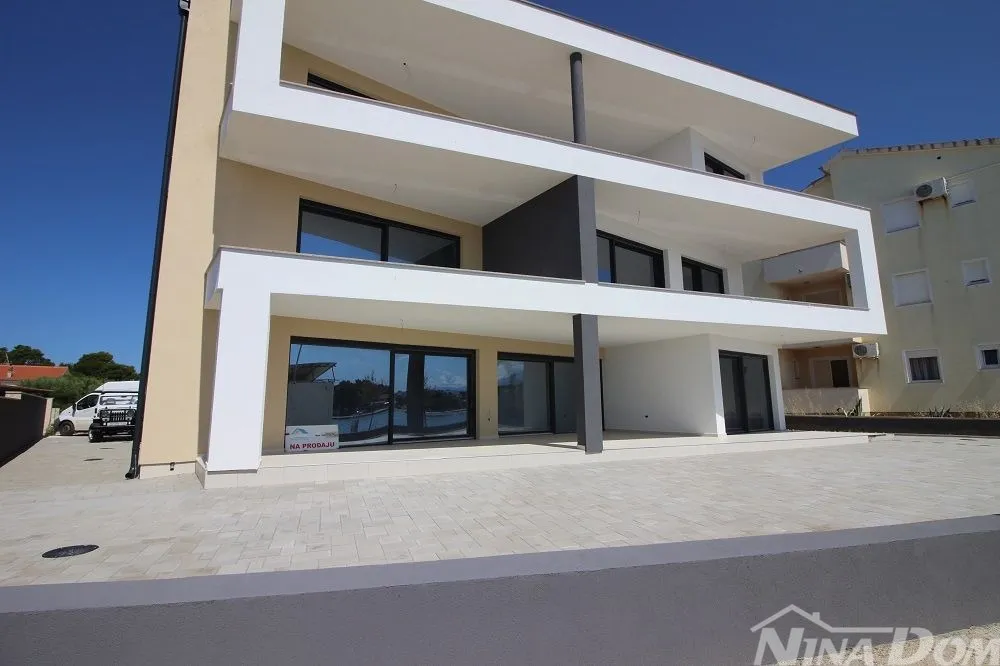 apartmani prvi red do mora južna strana - slika 5