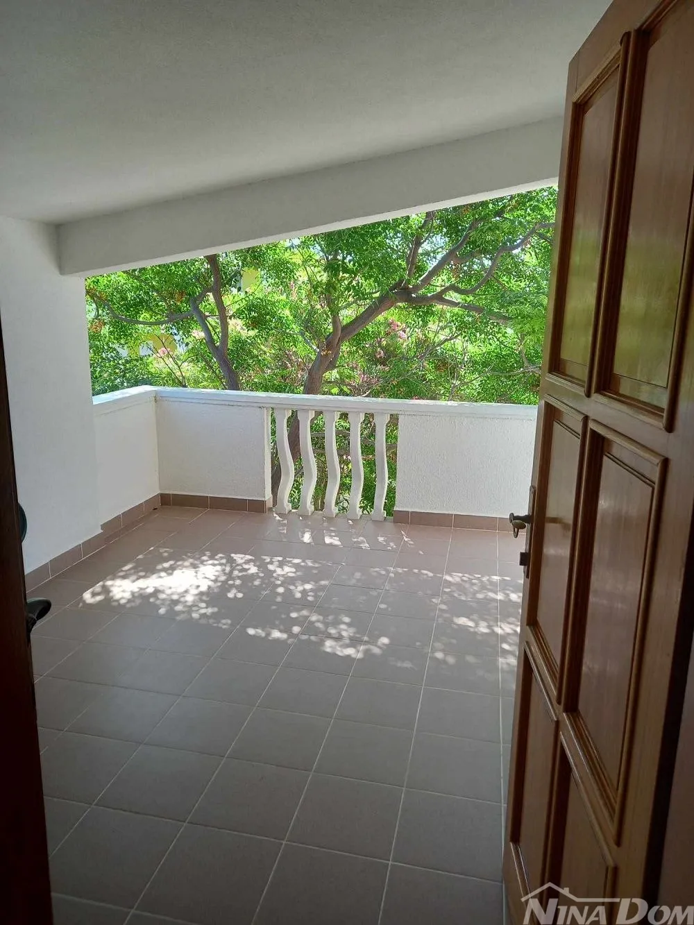 nekretnina s 4 apartmana - slika 16