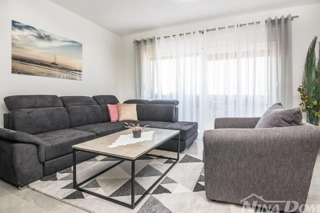 apartmanska kuća 150 metara do mora - slika 16