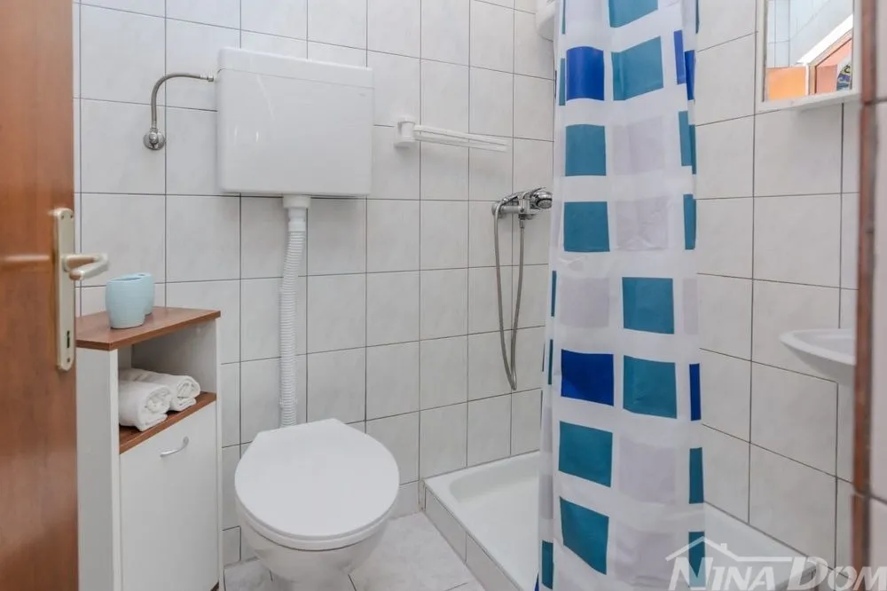 obiteljska nekretnina 450 metara do mora - slika 12