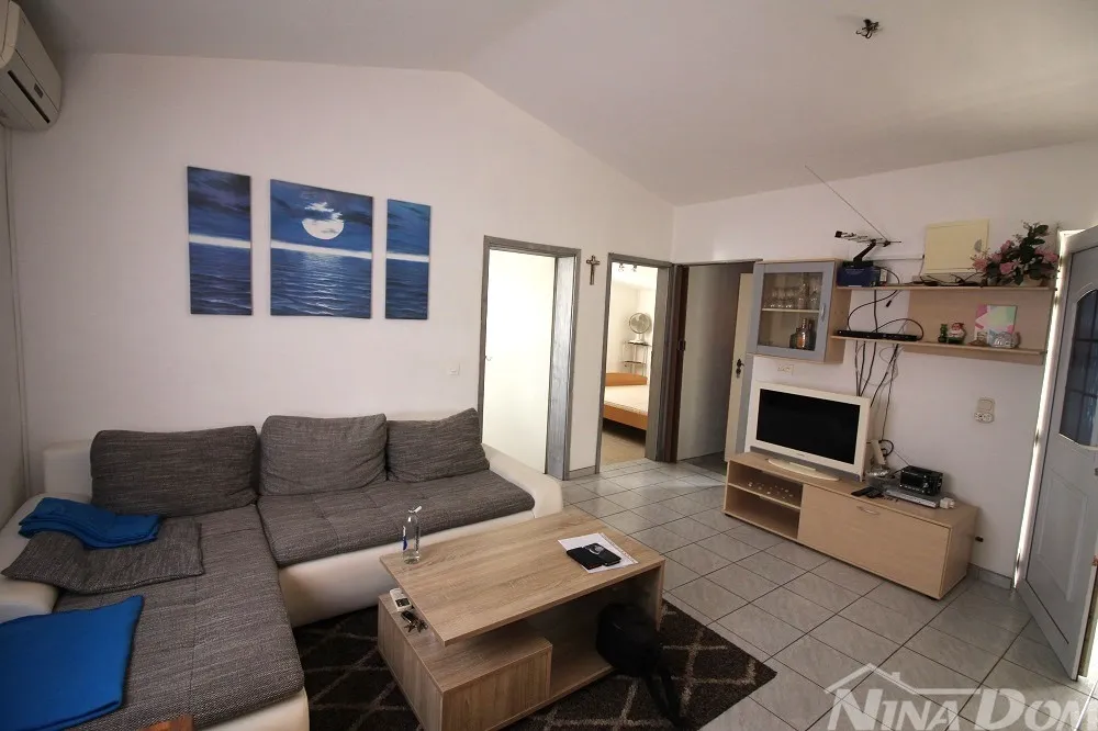 apartman na katu s tri spavaće sobe - slika 7