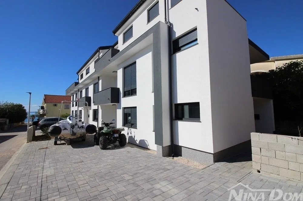 Apartman južna strana 25 met do plaže 96 m2. - Vir, Vir