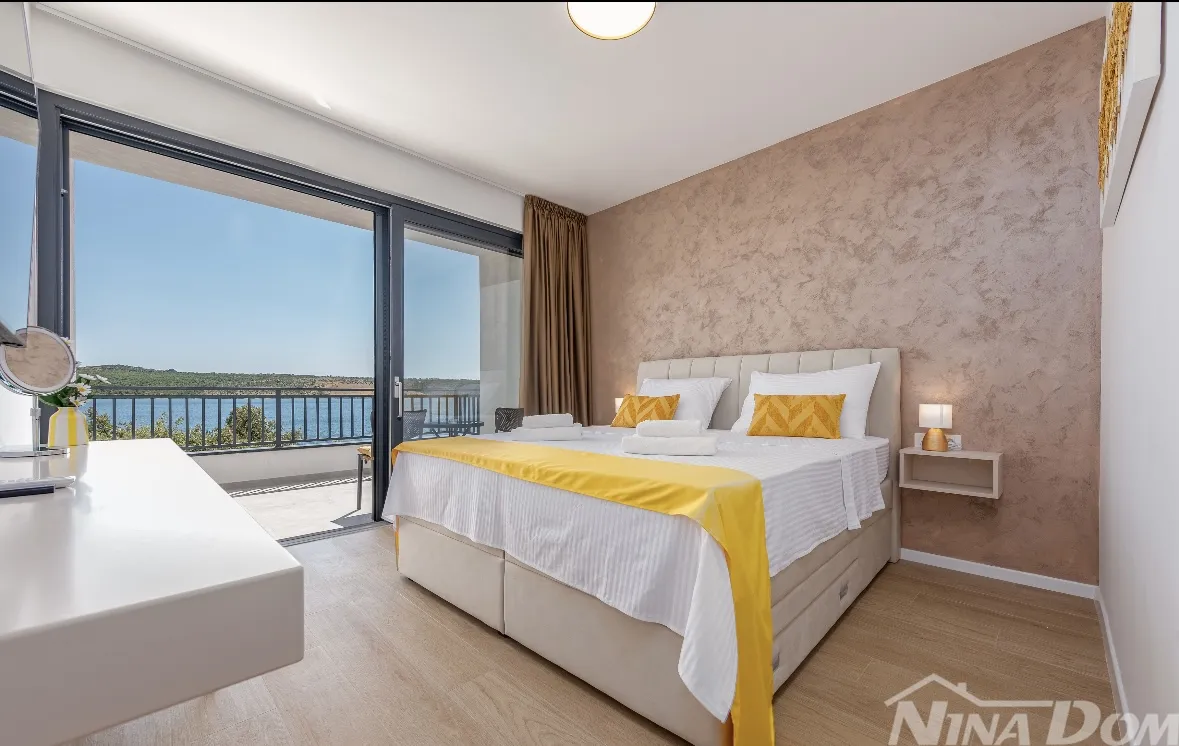 luksuzna villa u 1. redu do mora – posedarje, zadar - slika 13