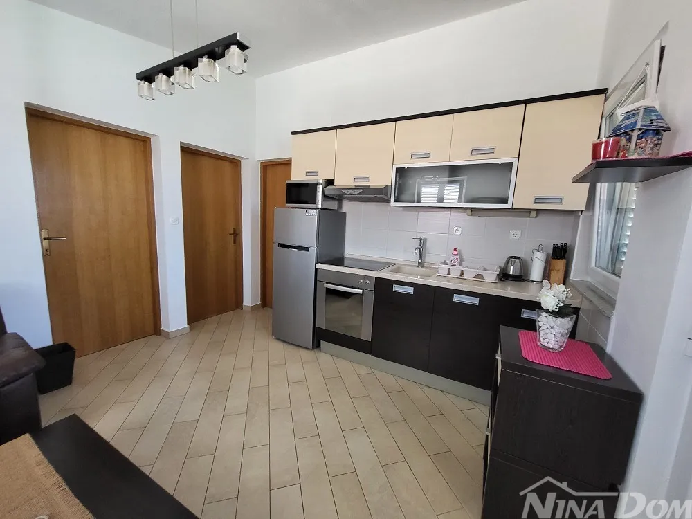 70 met. do mora 3 apartmana - slika 19
