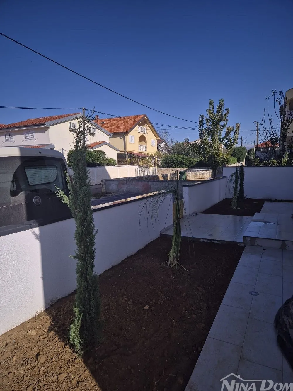 novogradnja, lijepo uređeni apartmani južna strana - slika 19