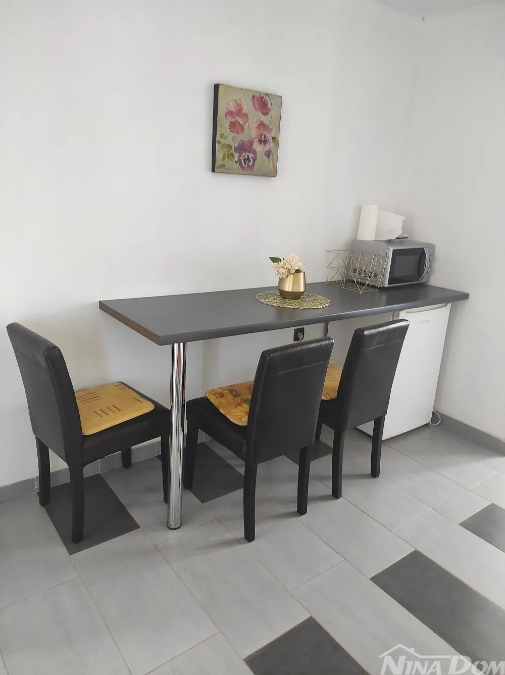 nekretnina s 4 apartmana, krovna terasa s pogledom na more i velebit. - slika 21