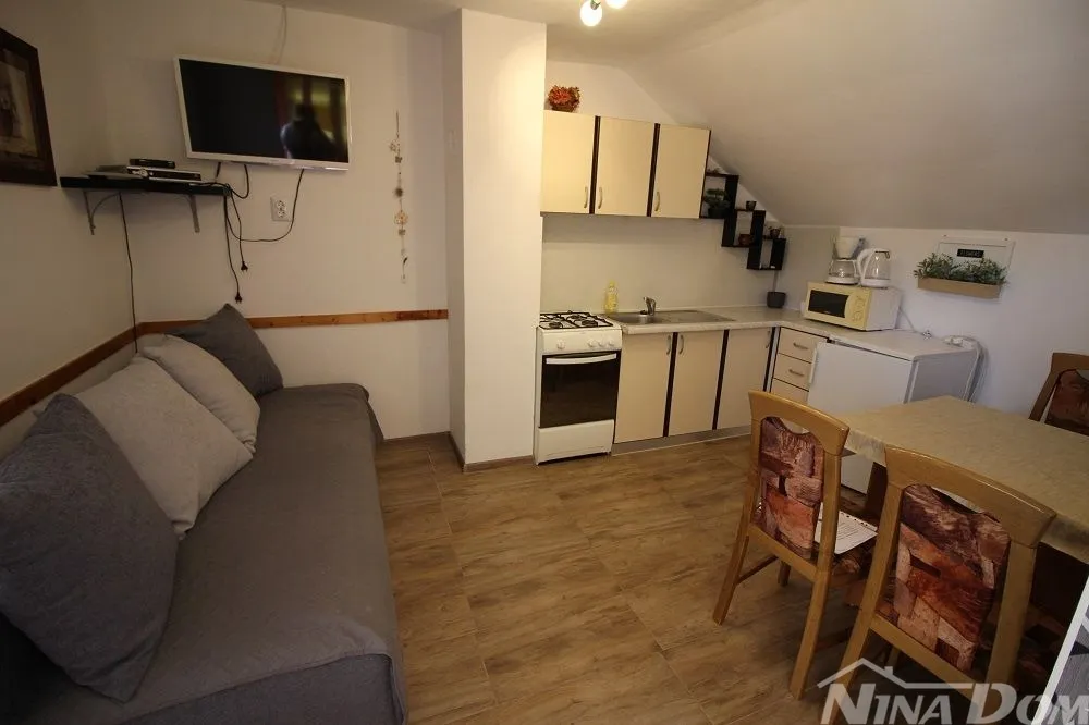 dva apartmana južna strana otoka vira - slika 13