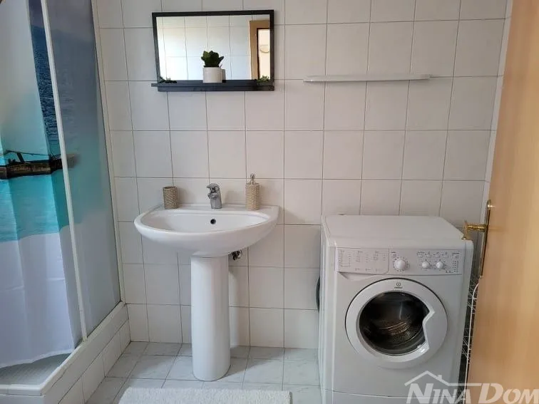 trosobni apartman s garažom - slika 8