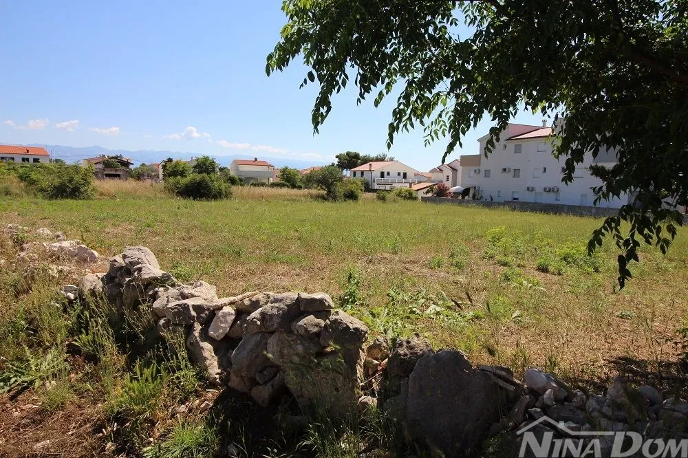 građevinsko zemljište(potrebna izrada upu plana)blizina centra 160€/m2 - slika 9
