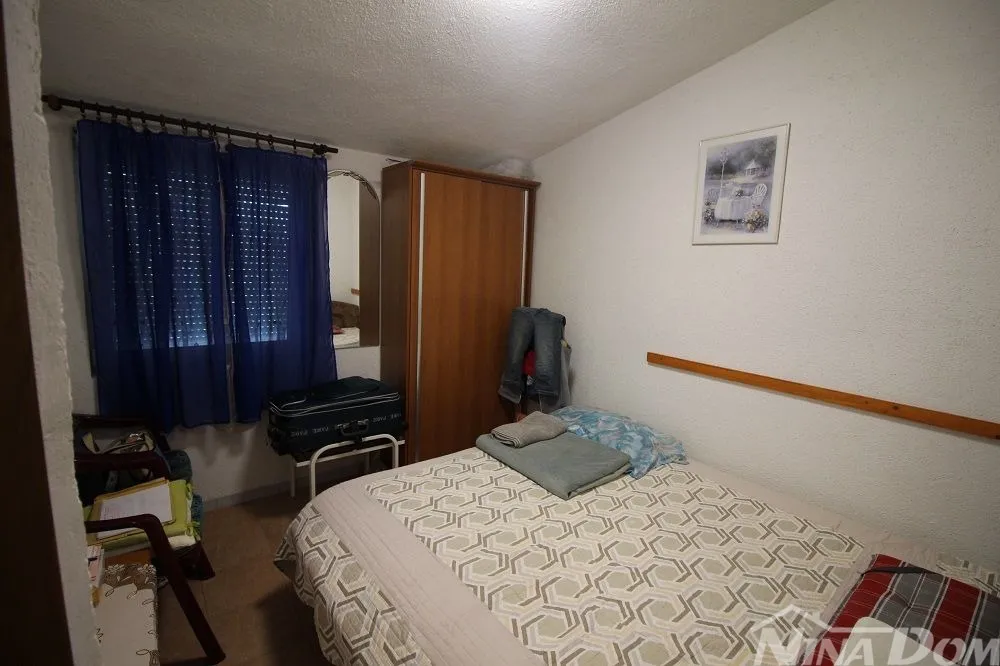 apartman južna strana, etažirano s vodom i kanalizacijom., - slika 10