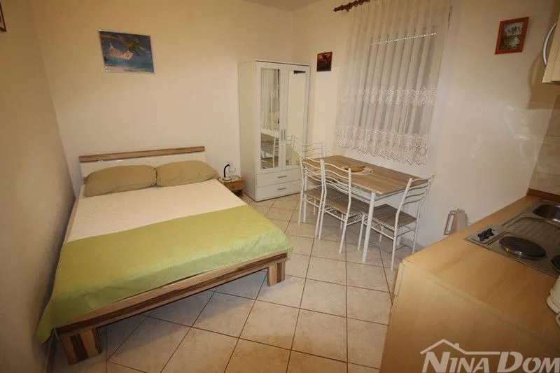nekretnina s velikom okućnicom, južna strana 275 met do mora. - slika 22