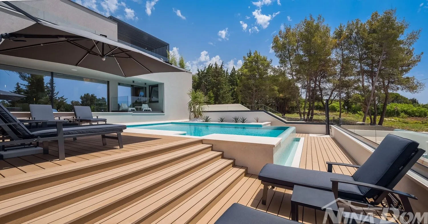 Luksuzna villa sa panoramskim pogledom u Diklu - Diklo, Zadar