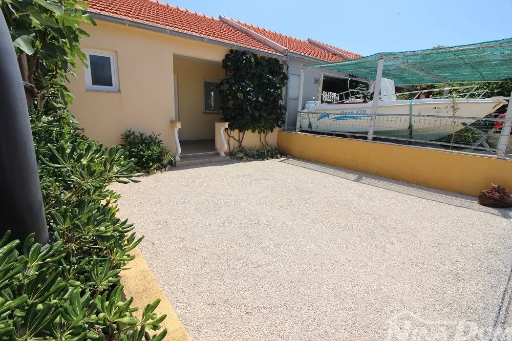apartman uz more na viru – 190 m od plaže! - slika 12