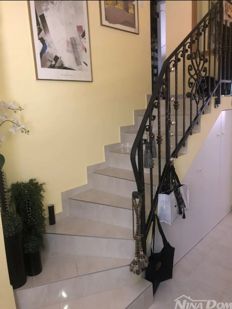 vir dalmacija 60 metara do mora apartman 102 m2 - slika 19