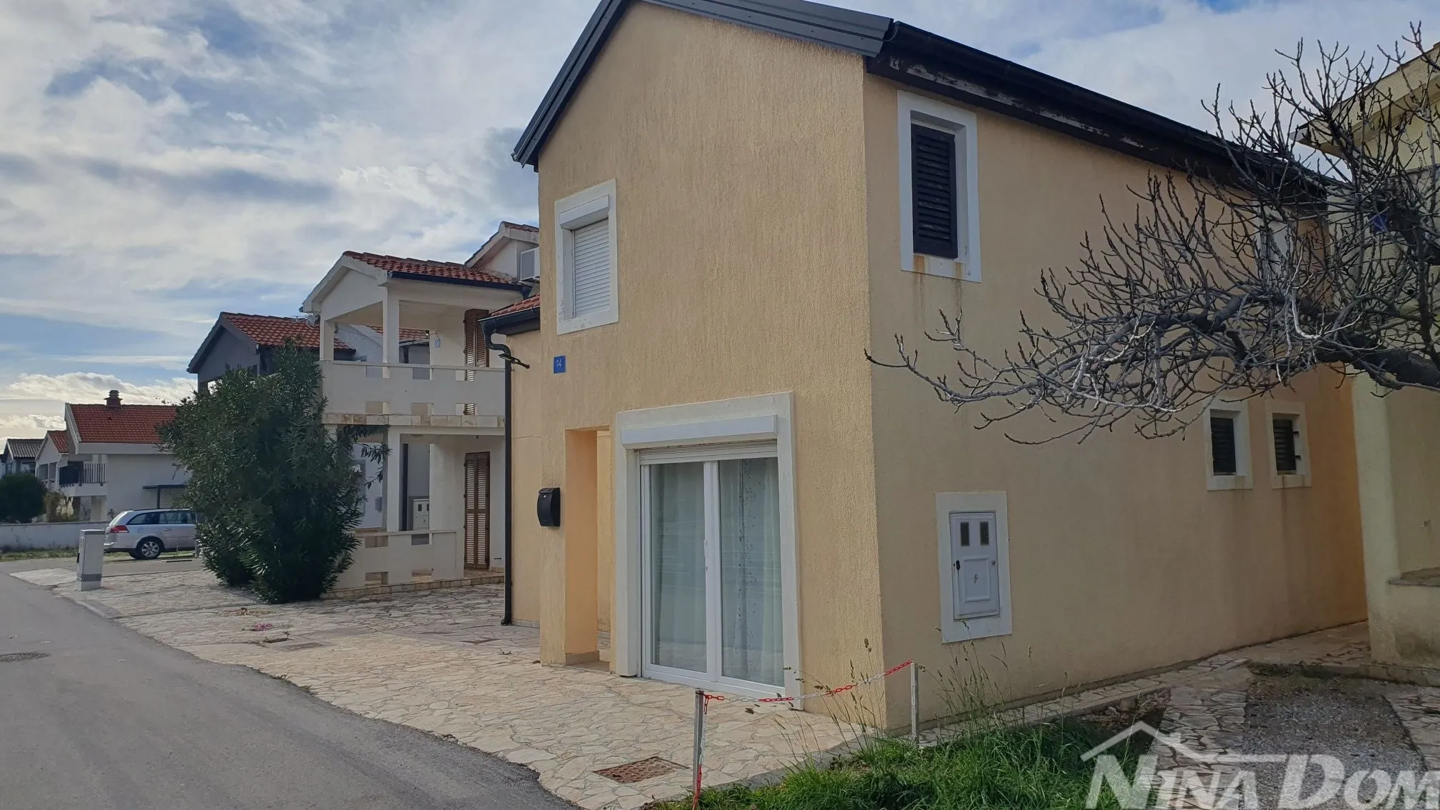 južna strana otoka vira 200 metara do mora - slika 3