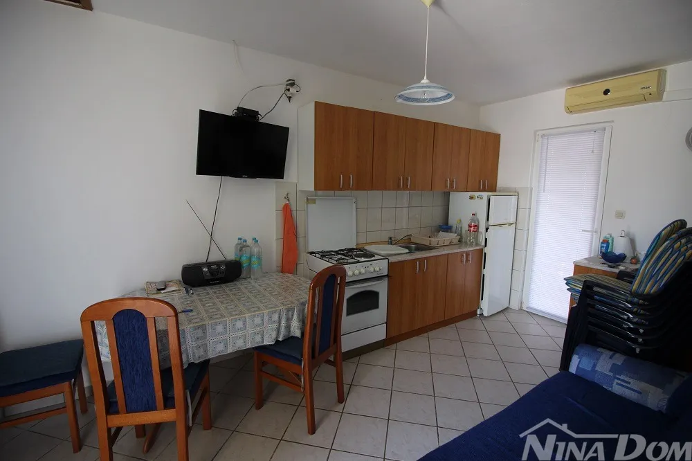 apartman uz more na viru – 190 m od plaže! - slika 7