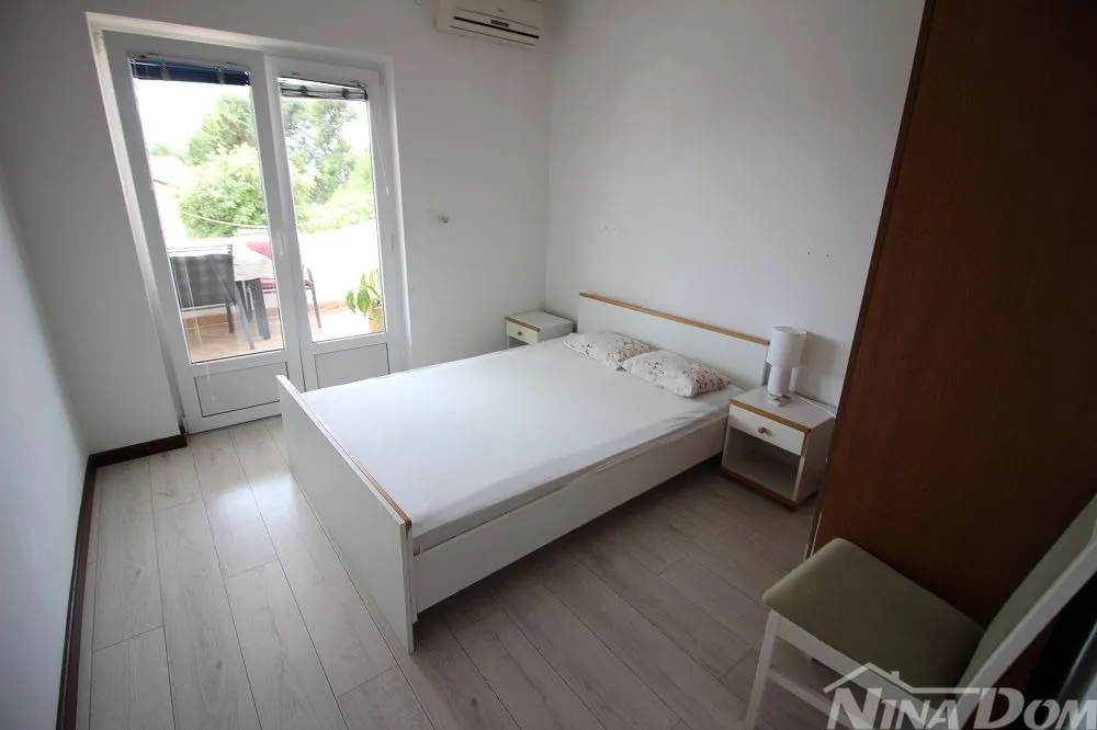 južna strana otoka vira, apartmanska kuća s 6 jedinica. - slika 10