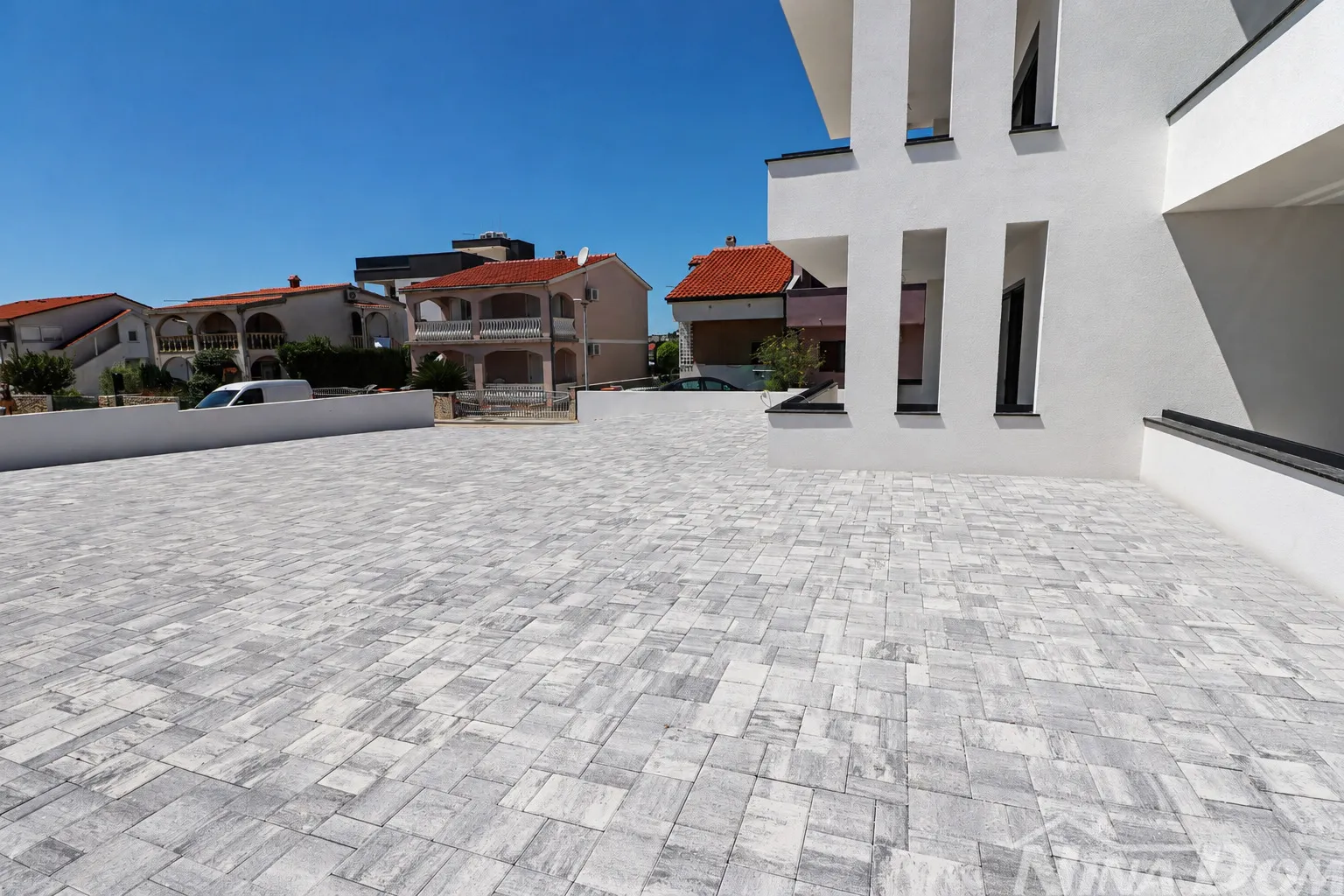 ( s1 ) luksuzan dvosoban apartman- vlastiti vrt- 2 parkirna mjesta - slika 8