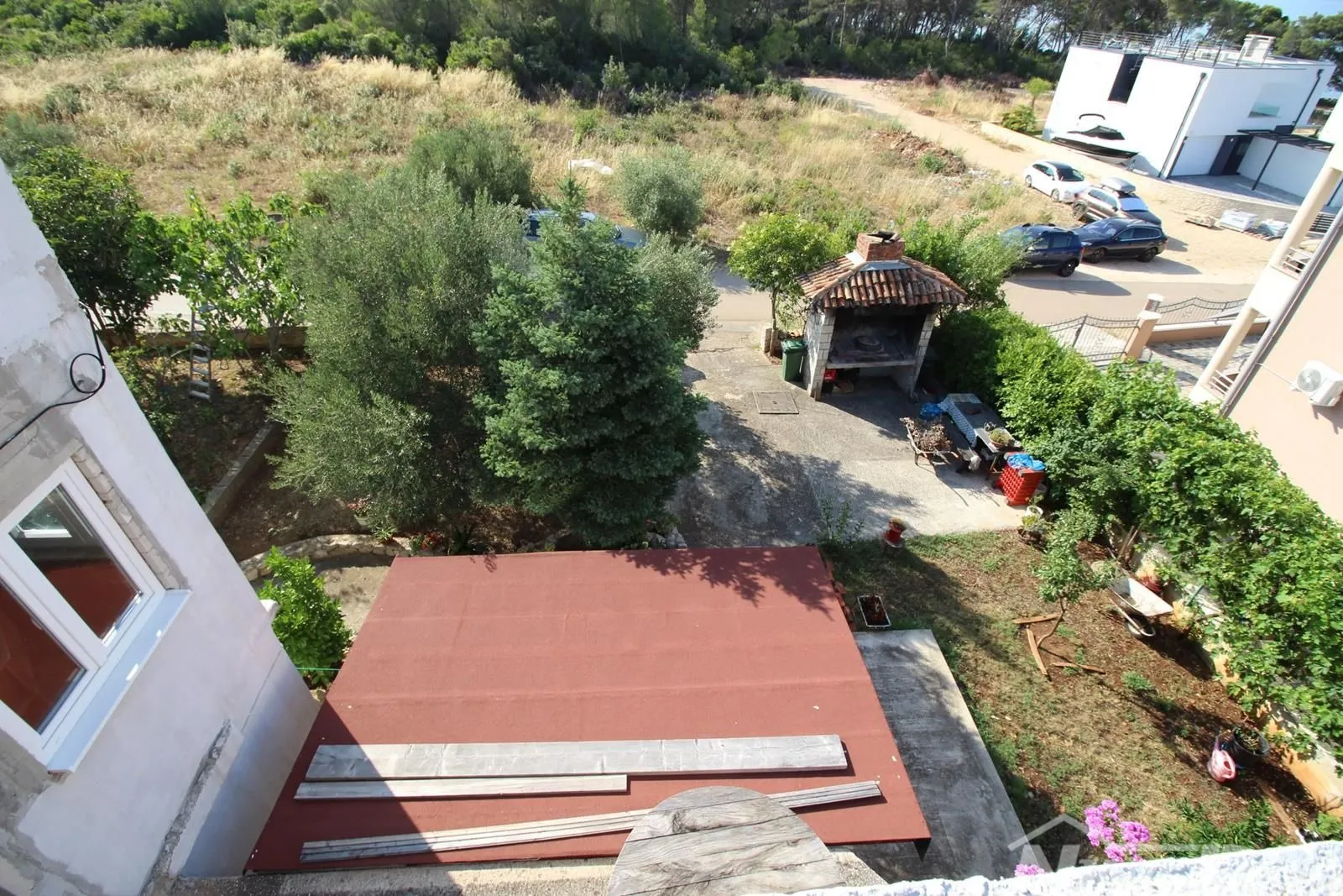 kuća sa velikim dvorištem sukošanu - slika 2