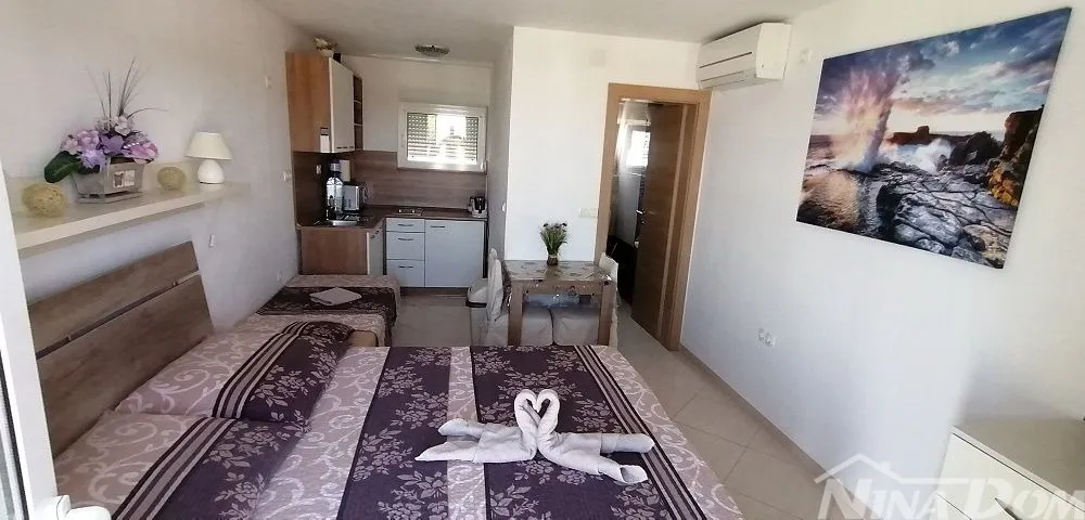 samostojeća nekretnina s pogledom na more - slika 12