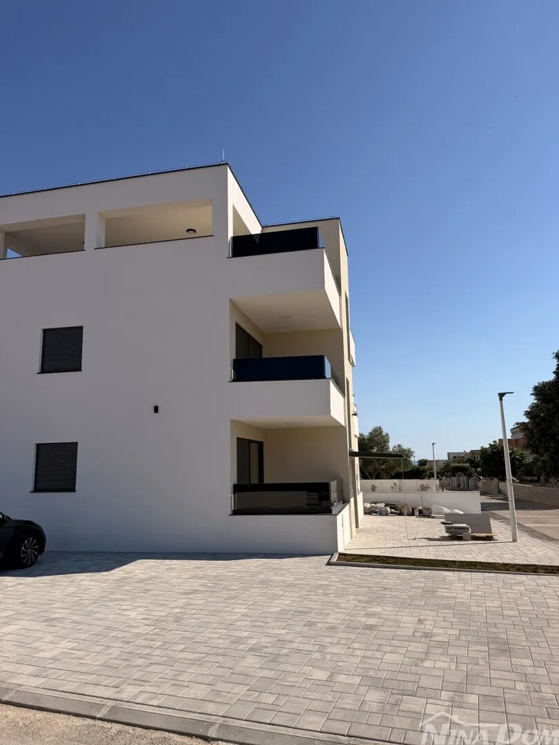 novogradnja apartmani, južna strana otoka vira. - slika 4