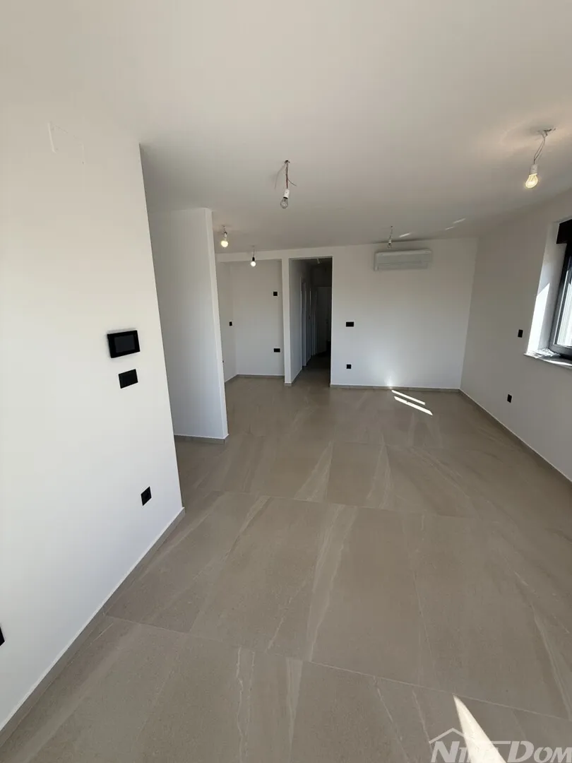 novogradnja apartmani, južna strana otoka vira. - slika 5