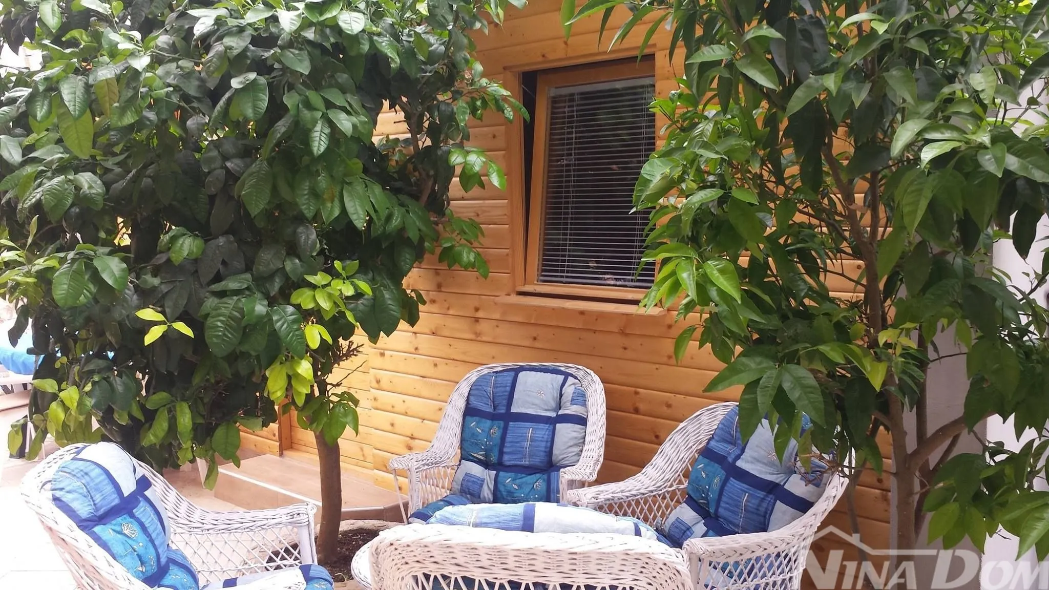 apartmanska kuća 50 metara do mora. - slika 16