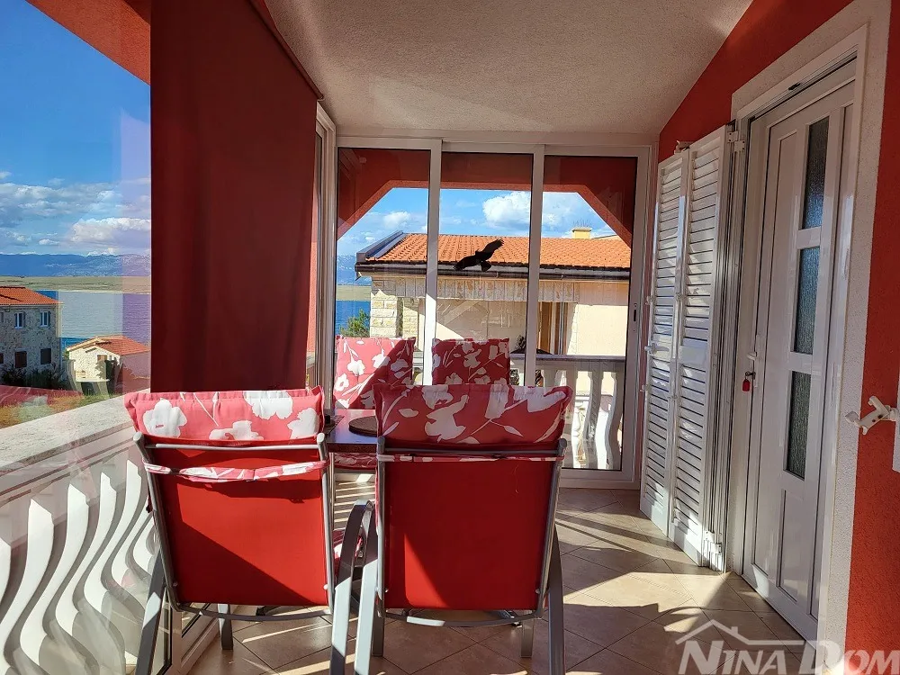 70 met. do mora 3 apartmana - slika 2