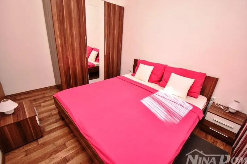 apartmani s bazenom za turističke namjene - slika 10