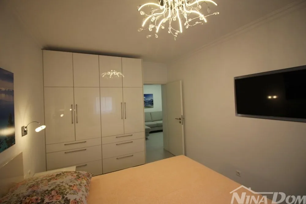 južna strana otoka vira 4 apartmana i pomoćni objekt, 260 do mora. - slika 16