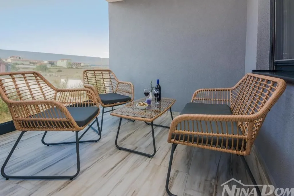 apartmanska kuća 150 metara do mora - slika 9
