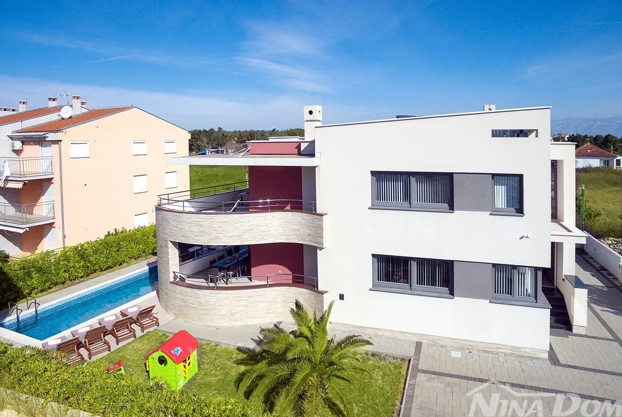 samostojeća vila s dvije stambene jedinice - zaton - blizina mora - slika 3