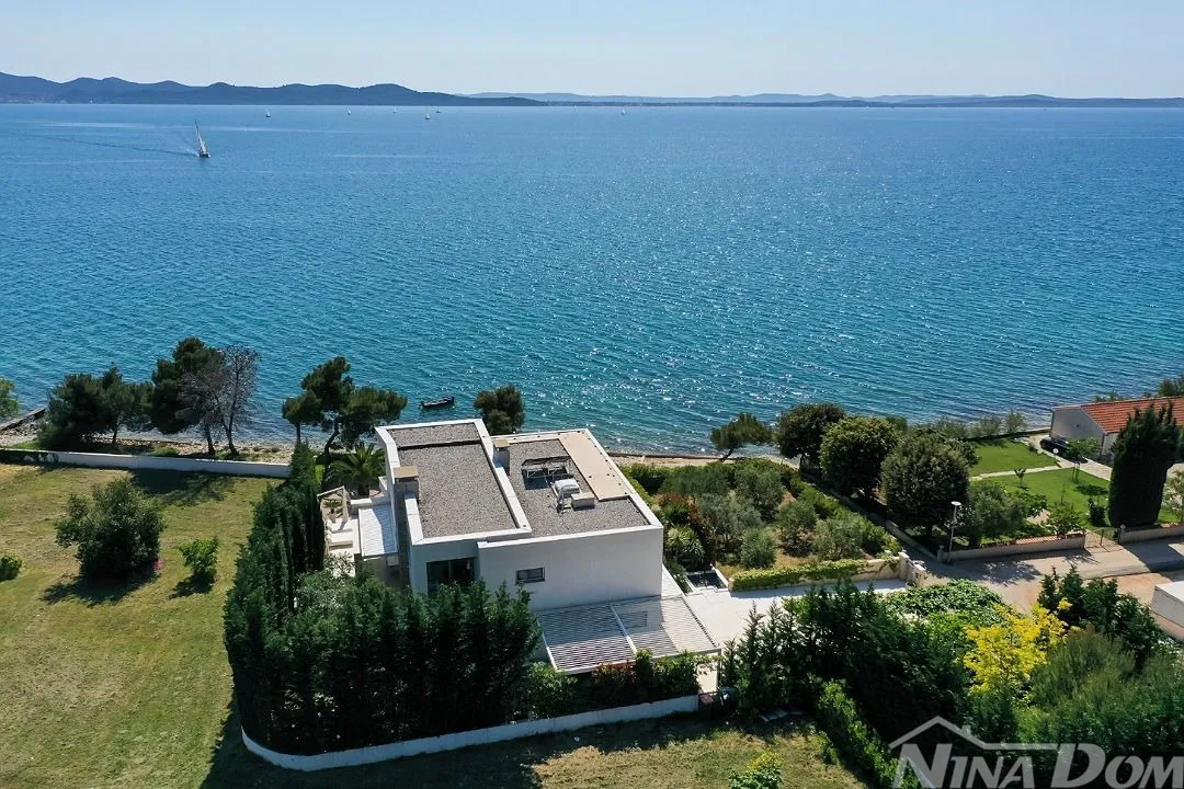 ekskluzivna luksuzna vila u 1. redu do mora zadar, dalmacija - slika 3
