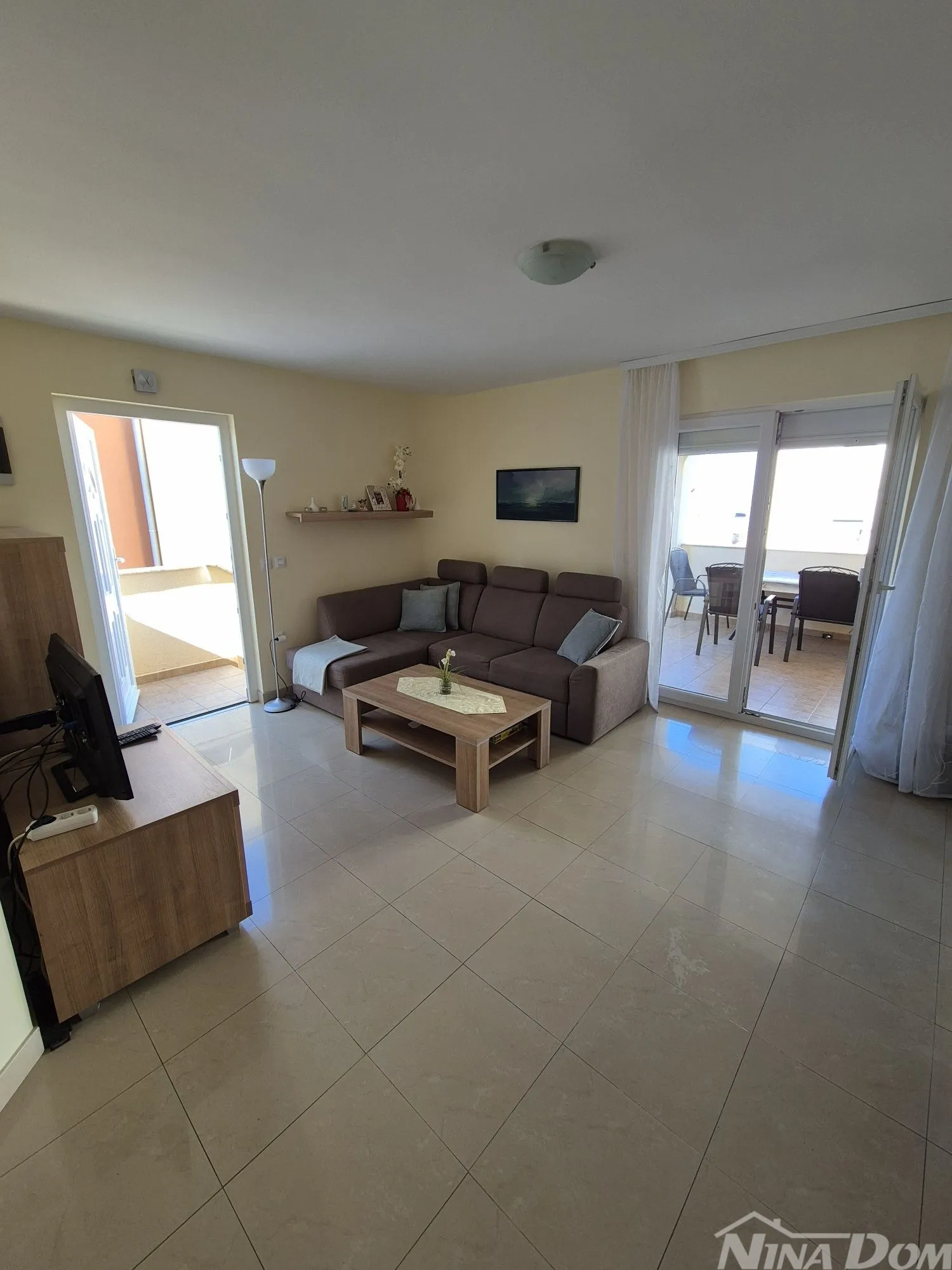 Apartman 1 kat, južna strana 50 met.do mora s pogledom na more - Vir, Vir