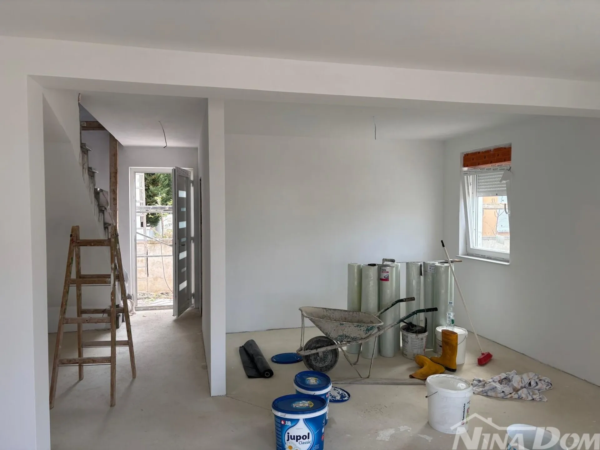 južna strana otoka vira, novogradnja vila s bazenom - slika 8