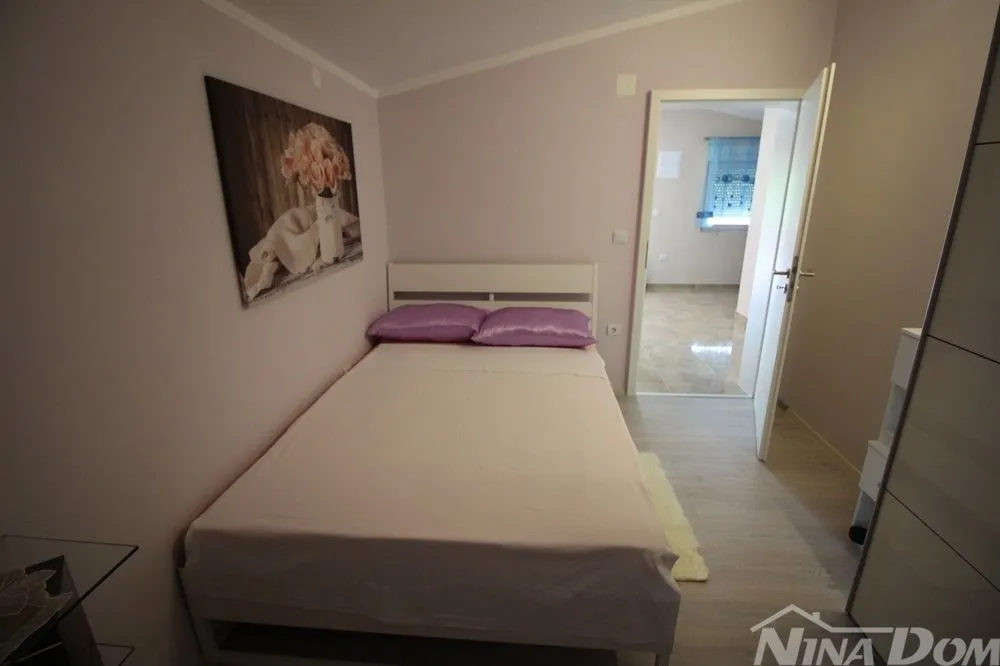 samostojeća kuća južna strana s dva apartmana - slika 18