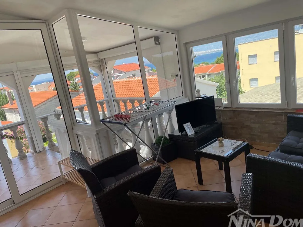 samostojeća kuća s 6 soba – samo 500 m od mora, otok vir! - slika 8