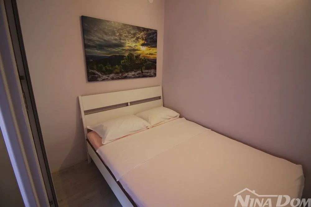 samostojeća kuća južna strana s dva apartmana - slika 20